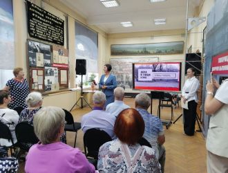 Выставка к Дню металлурга  «Кто жару добавляет солнцу…»  