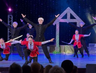 Отчетный концерт народной хореографической студии &laquo;Калинка&raquo;