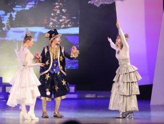 Новогоднее театрализованное представление "Снежные стражи: спасение Нового Года". 