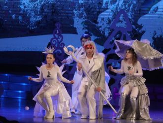 Новогоднее театрализованное представление "Снежные стражи: спасение Нового Года". 