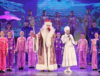 Новогоднее театрализованное представление "Снежные стражи: спасение Нового Года". 