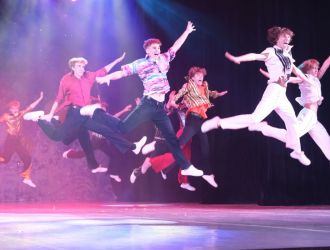 Отчетный концерт для родителей от шоу-балета &laquo;Аура&raquo;