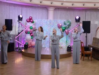 Церемония награждения с вручением благодарственных писем в связи с празднованием Дня защитника Отечества и Международного женского дня