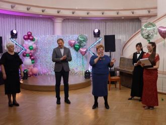 Церемония награждения с вручением благодарственных писем в связи с празднованием Дня защитника Отечества и Международного женского дня