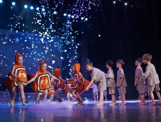 &laquo;МЕЖДУ ПРОШЛЫМ И БУДУЩИМ&raquo; от шоу-балета &laquo;Аура&raquo;