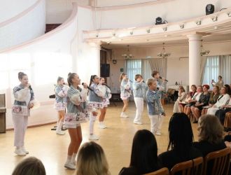 Торжественный приём заместителя Главы города &ndash; руководителя администрации Центрального района, посвященного празднованию Международного дня учителя